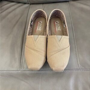 BOBS tan memory foam shoes